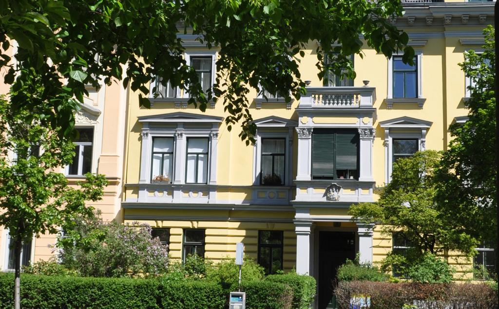 Ferienwohnung Im Univiertel Mit Garten Graz Exterior foto